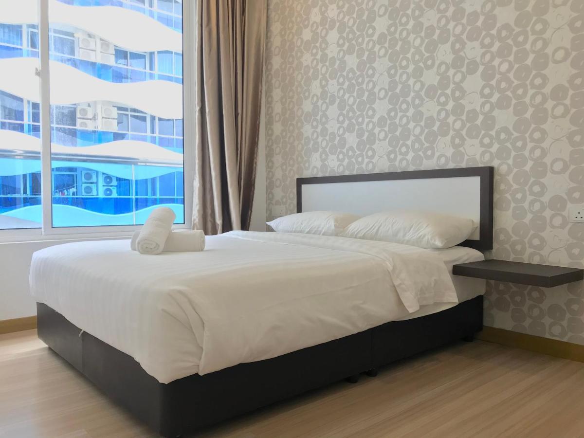 The Wave Suites Melaka Екстериор снимка