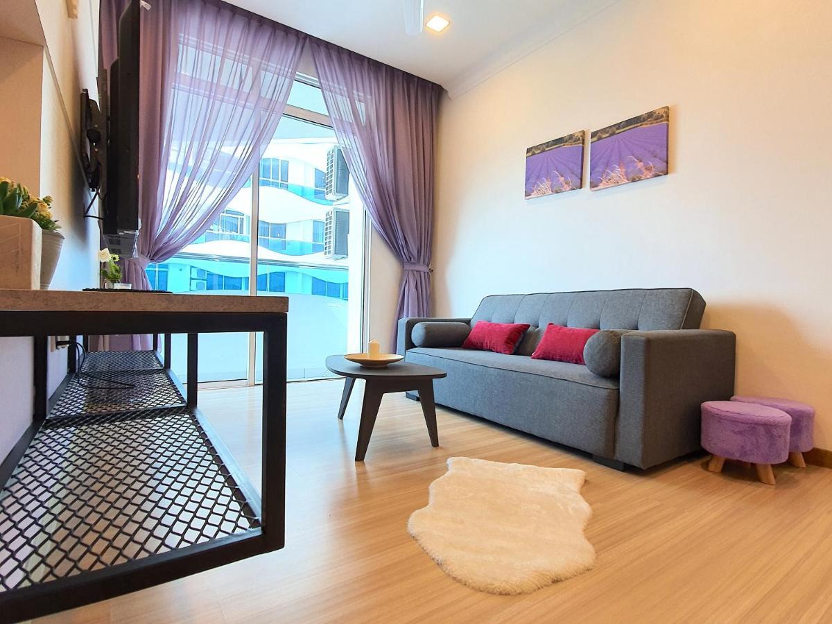 The Wave Suites Melaka Екстериор снимка