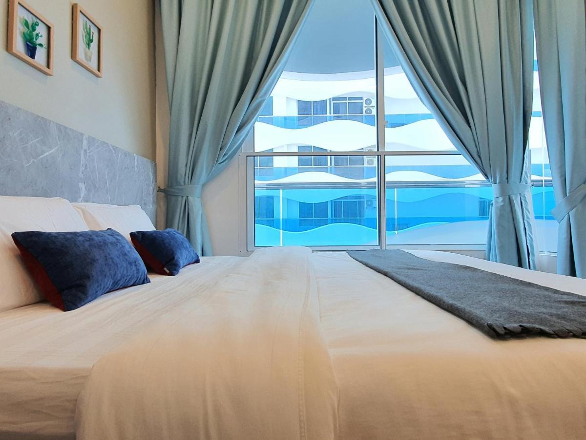 The Wave Suites Melaka Екстериор снимка